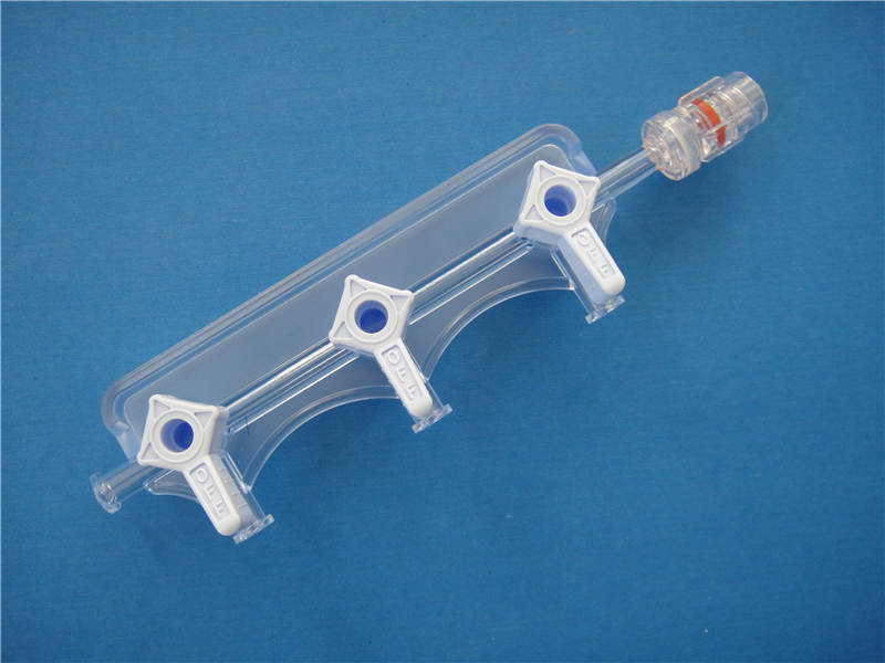 一次性使用醫用連通器, 500psi, 白鈕, Off鈕, 三聯, 有加強筋